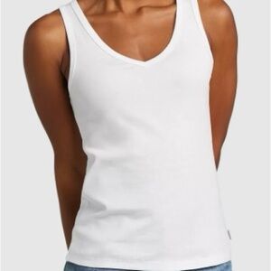 Eddie Bauer Favorite V-Neck Tank top